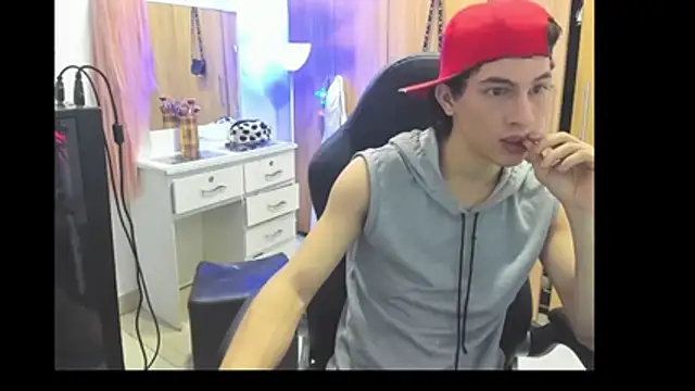 Pride_couple webcam