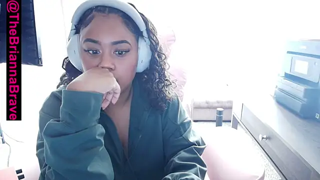 BriannaBrave webcam