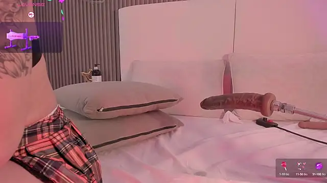 annie_clarkson webcam