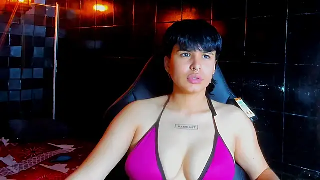 VioletFaith webcam
