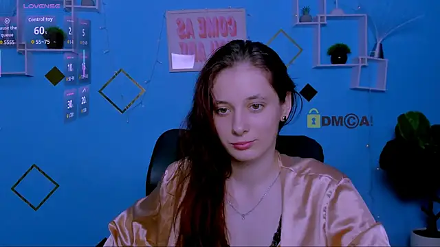 nami_glow webcam