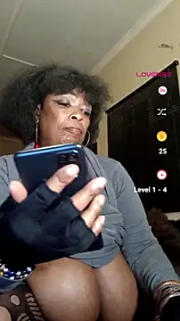 Gucci_Bx webcam