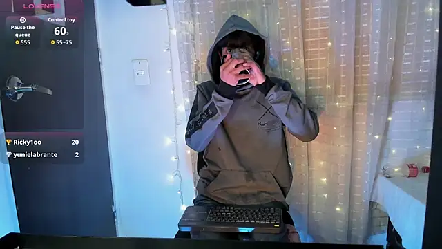 Alex_it0_ Live Web Cam Show