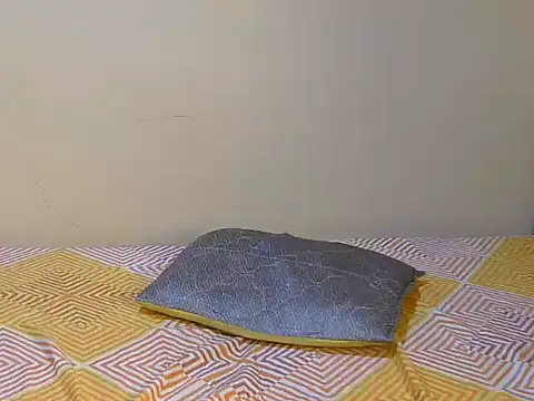 Trina_T webcam