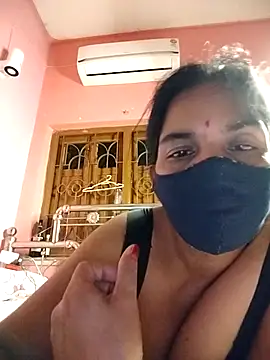 Rashilii_Bhabi live sex cam