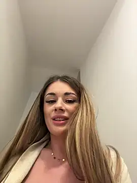 IsabellaEtthan live sex cam