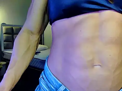 Alesyamuscledoll@xh webcam