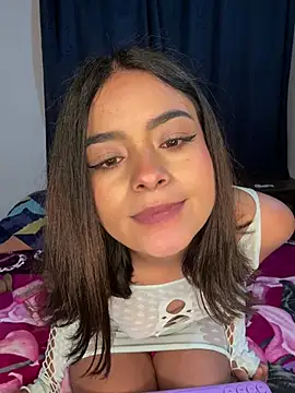 Megan-Moon Live Webcam on Stripchat