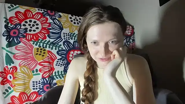 Holistic_woman live cam on StripChat