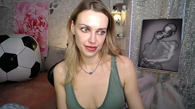 NickyAdamidi webcam