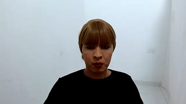 estefania224 webcam