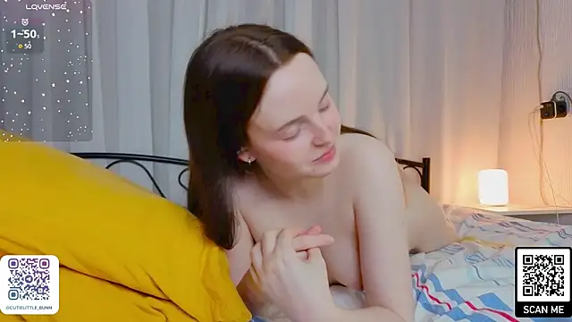 bae_cake_ webcam
