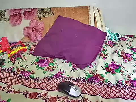 SlenderCurvexxx webcam