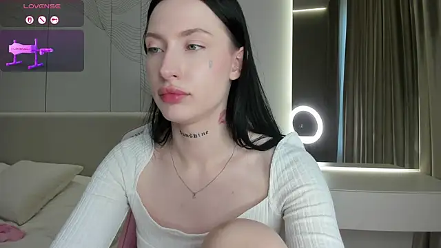 JenniferQueen11 webcam