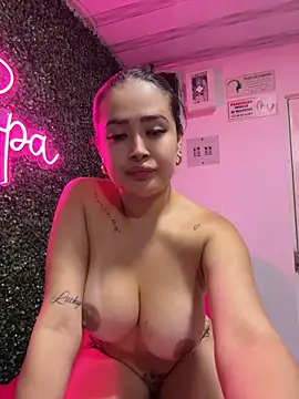 Sara_fun webcam