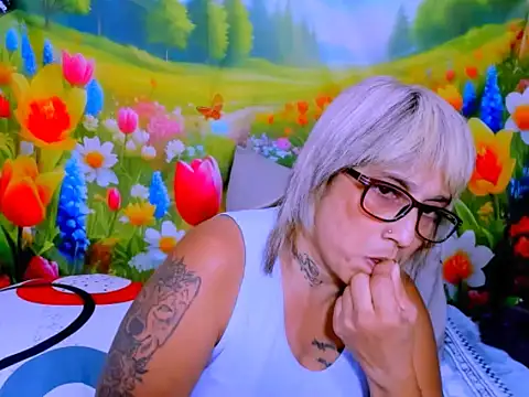 indianroxy webcam