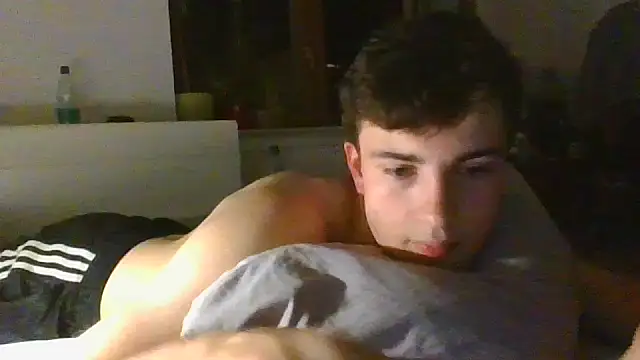 freshboy72 (M young) - #bisexuals #brunettes #cam2cam #cumshot #ejaculation #german #handjob #masturbation #medium #middle-priced-privates #new #small-audience #smoking #white #young