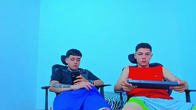 Thomas-Wil Live Web Cam Show