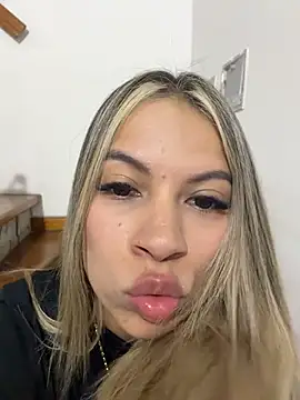 Mia_Rosee1 webcam