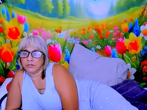 indianroxy webcam