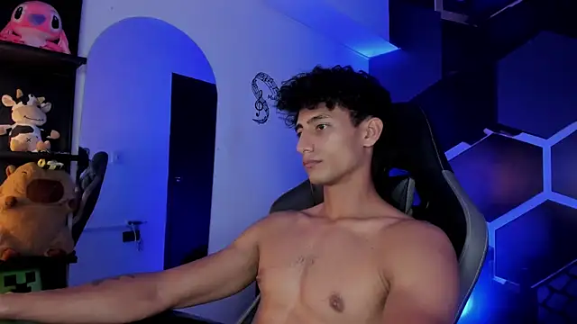 MaxiimoRomano_ webcam