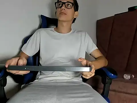 Steel_jheder Live Web Cam Show