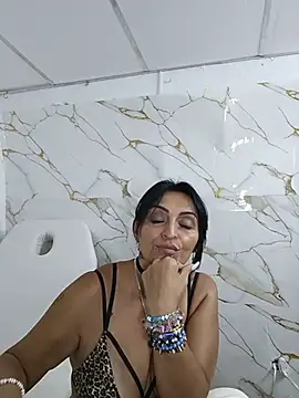 zullyxhot webcam