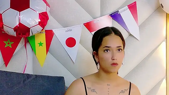 Isabella_Danger02 live cam on StripChat