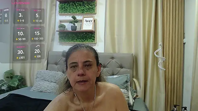 sasi_luna webcam
