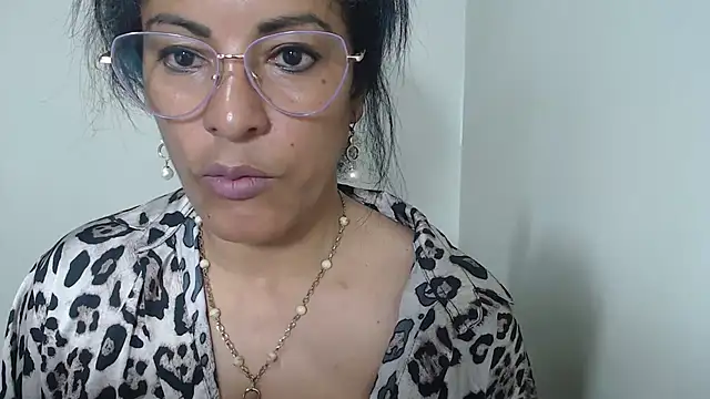 kateleyagrey webcam