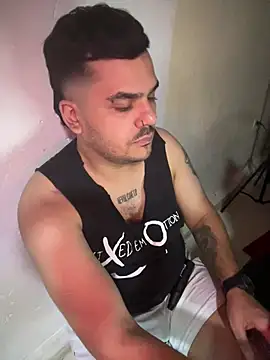 LatinBearX Live Web Cam Show