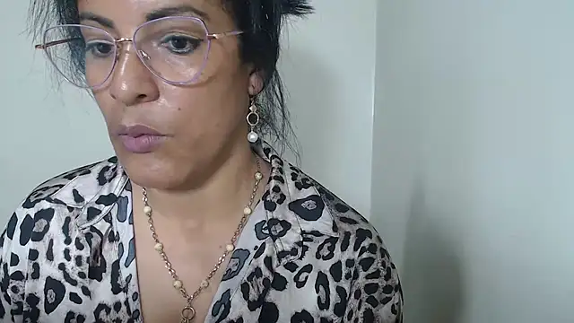 kateleyagrey webcam