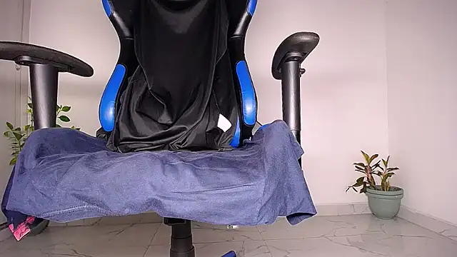 MAXJONES_2 webcam