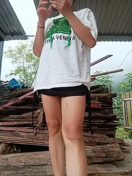 Linda-yiyi webcam