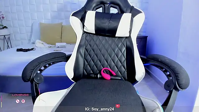 anny_rouse24 webcam