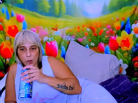 indianroxy webcam