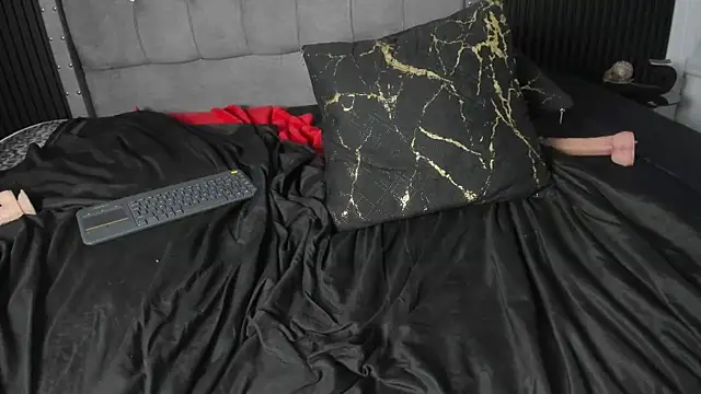 Dannae_Lux webcam