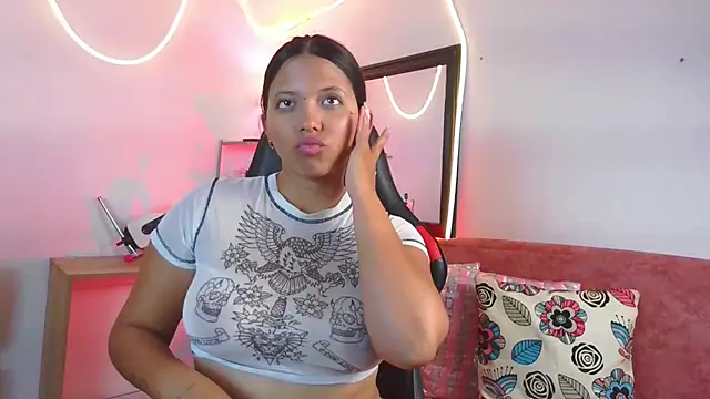 Megaan_Greey webcam