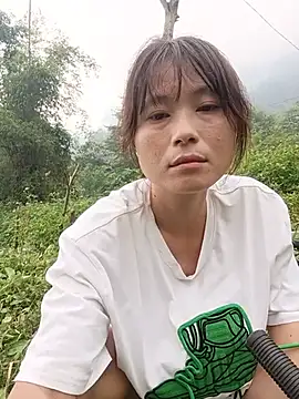 Linda-yiyi webcam