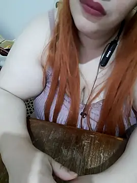 Madam_bezzzoul webcam