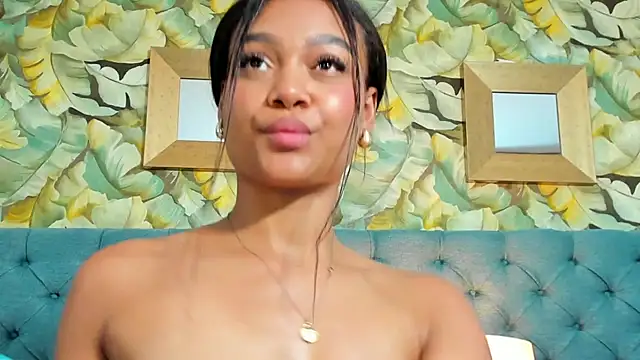 LiahGrey webcam