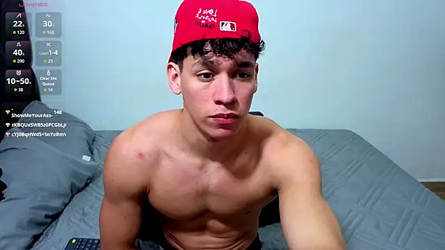 Luke_Muscle webcam