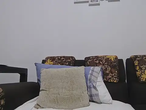 skinnylatino51 webcam
