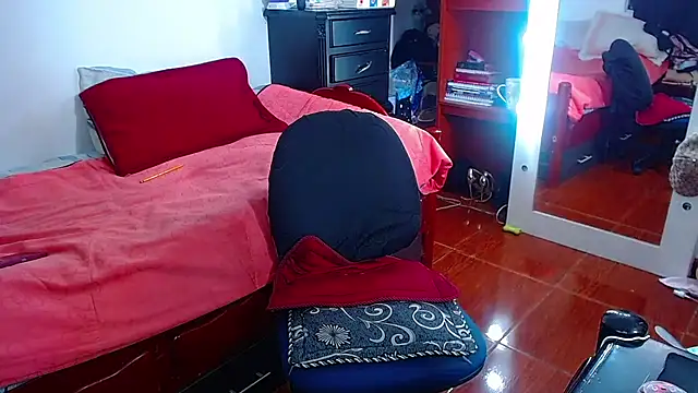 MariamGray1 webcam