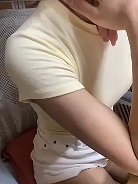 Mina048 webcam