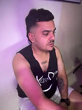 LatinBearX webcam