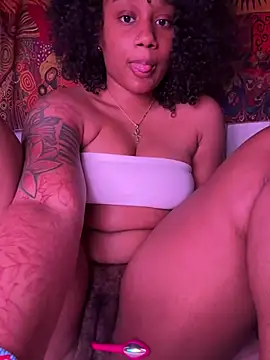 Live sex cam di strip4faith