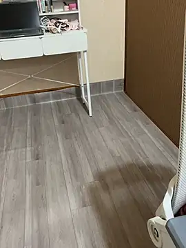 Mina048 webcam