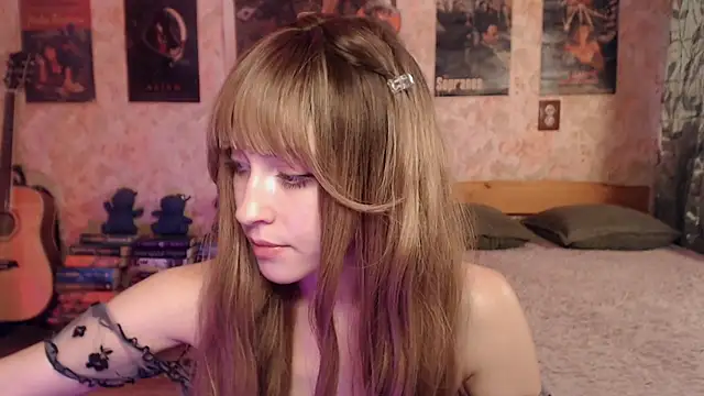 Friendly_Ellie webcam