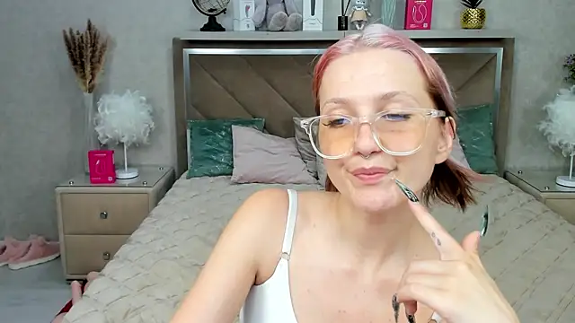 MiaKarlos webcam